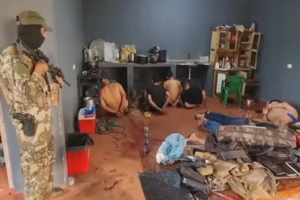 Brasileiro ligado tráfico de armas para facções é detido no Paraguai