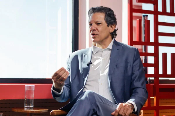 Imagem colorida de Fernando Haddad - Metrópoles