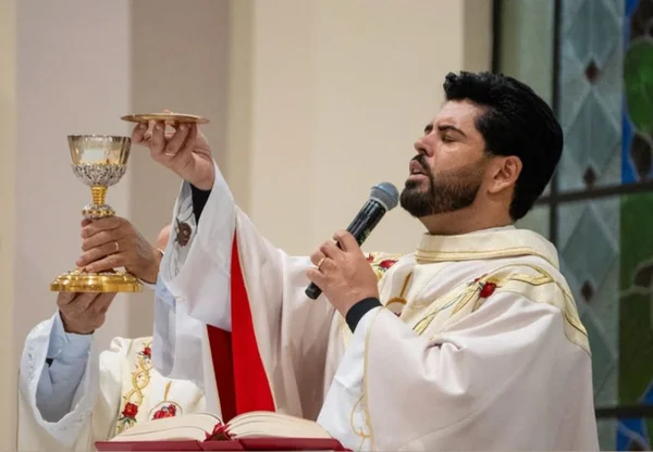 padre Júlio César Agripino