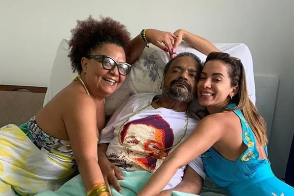 Anitta faz visita especial a Arlindo Cruz: “Trouxe muita alegria”