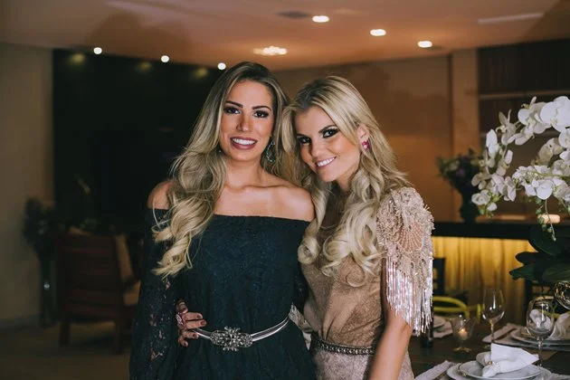 Carol Campos e Isadora Campos Carol Campos e Isadora Campos