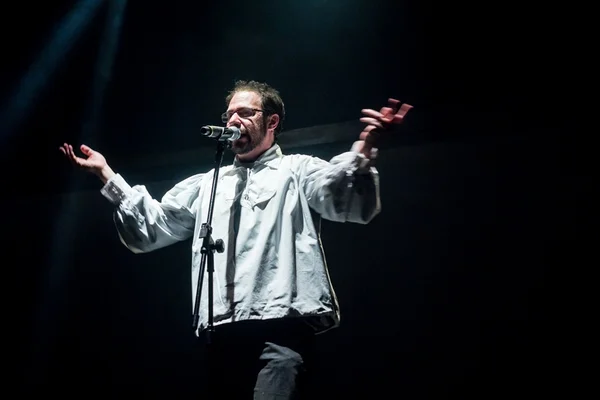 Musical sobre Renato Russo volta a Brasília em apresentação gratuita