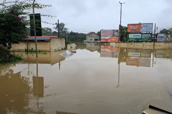 Cidade de Rio do Sul, em Santa Catarina, tem 483 desabrigados devido às chuvas