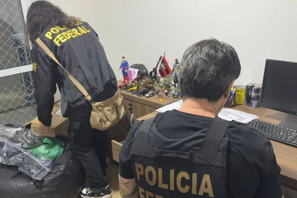 PF investiga rede que vendia remédios oncológicos clandestinos