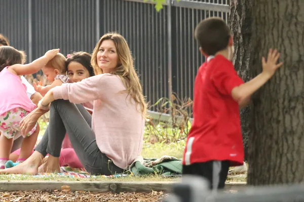 gisele bundchen estilo grávida gestante moda - metrópoles