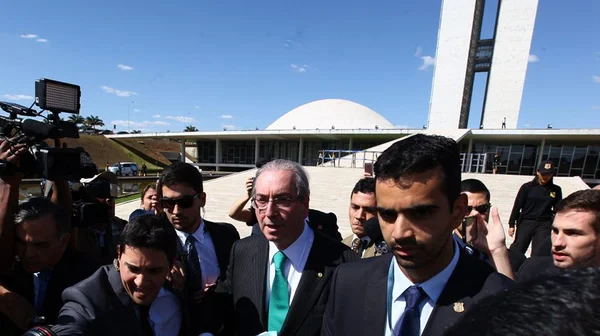 Eduardo Cunha renuncia à presidência da Câmara dos Deputados