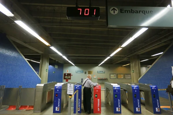 Metrô lança edital para contratar vigilantes e aprovados em concurso vão ao Ministério Público