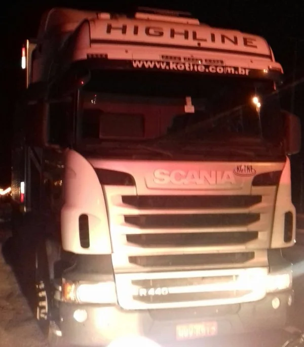 Carreta roubada é apreendida em Santa Maria