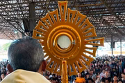 Essa obra social acolhe pessoas que estão oprimidas, deprimidas e estão enfrentando doenças emocionais e espirituais, e que precisam se afastar de suas casas e/ou rotinas, por um pequeno período, para serem restauradas