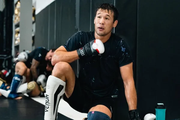 UFC: lutador cazaque é removido do ranking após revelação chocante