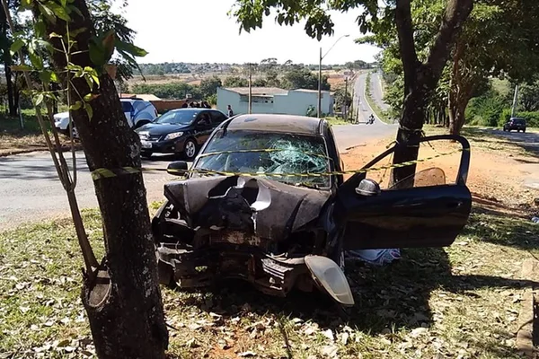criança de dois anos morre em acidente de carro em goiânia, goiás