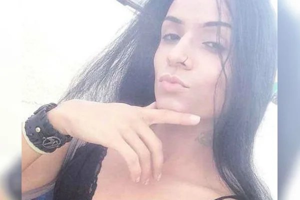Pai de santo passou noite em motel com a esposa após matar mulher trans
