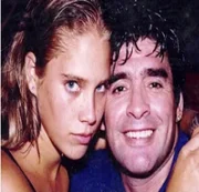 Mavys Álvares e Diego Maradona Mavys Álvares e Diego Maradona