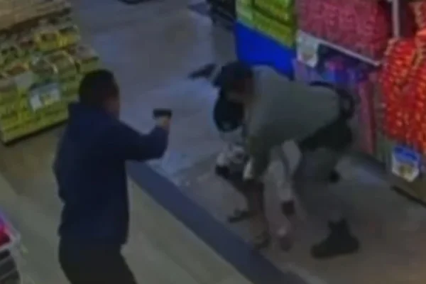 Morre homem que foi baleado por sargento da PMGO em mercado no Entorno