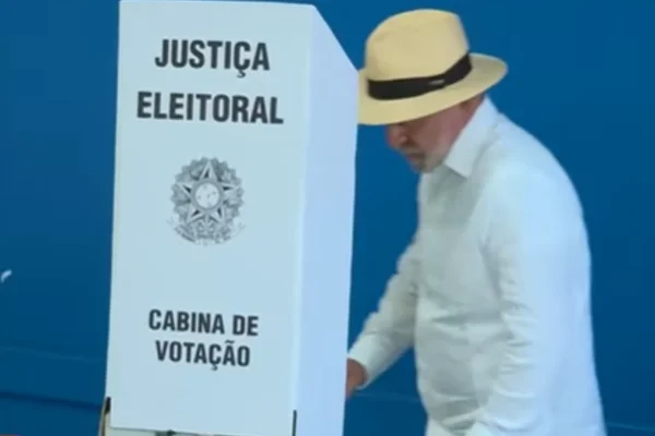 “O Brasil não vai para frente com milicianos e a orgia do Master”, diz Lula