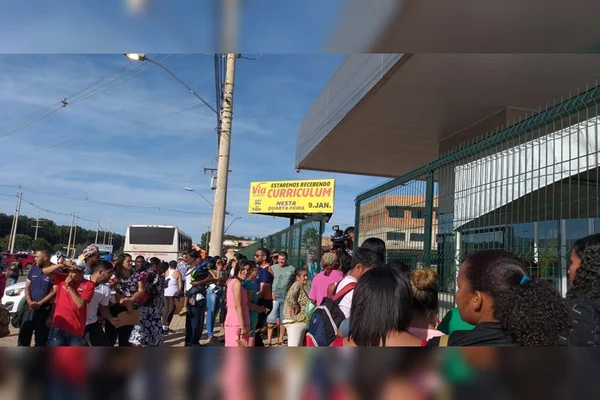 Em 7 horas, “atacarejo” do DF recebeu 18 mil currículos para empregos