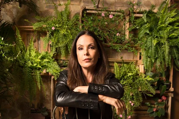 Carolina Ferraz conta as principais tragédias que marcaram sua vida