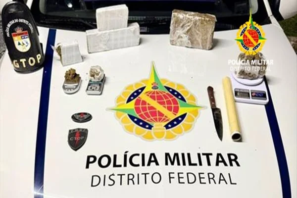 Viagem cancelada: homem é preso com 1 kg de maconha em carro de app