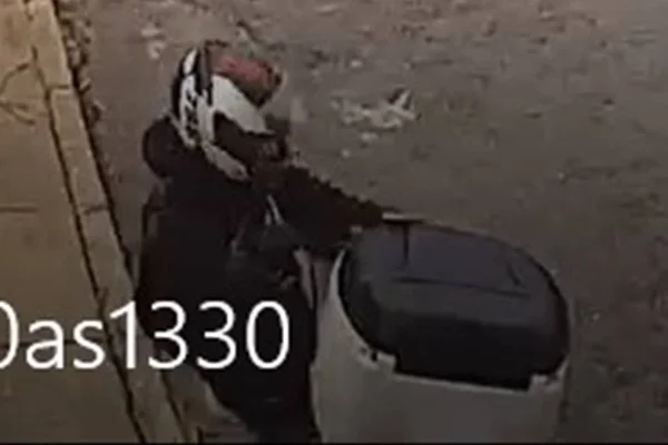 Vídeos mostram a ação de bandidos durante o golpe do falso sequestro