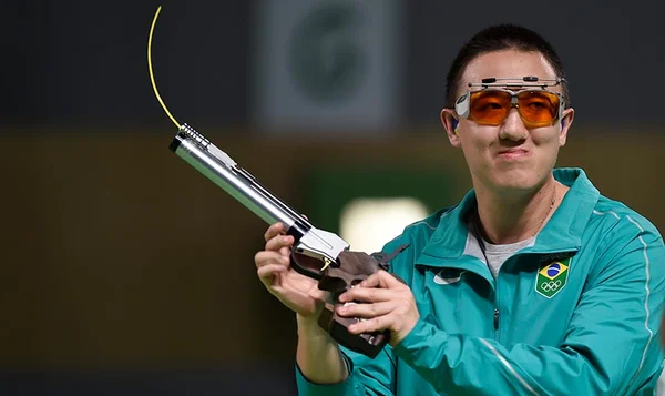 “Ouvia a torcida e me sentia muito bem”, diz Felipe Wu, prata no tiro