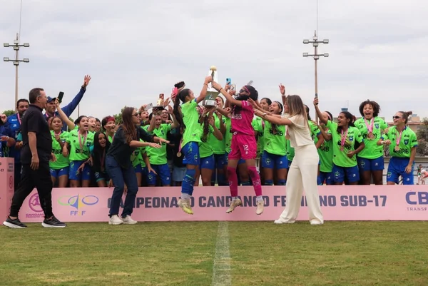 Minas Brasília é campeão e confirma hegemonia no Candangão Sub-17 Feminino