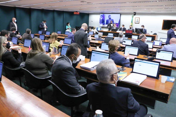 Comissão PEC 2 instância