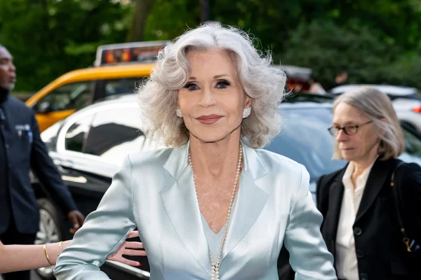 Com 88 anos, Jane Fonda revela segredo para longevidade e bem-estar