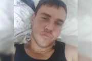 Leonardo Anderson morreu no dia 14 de outubro, após ser internado no Hospital de Caridade São Vicente de Paulo (HSV), em Jundiaí, com sintomas de intoxicação por metanol. Ele tinha 37 anos. Leonardo Anderson morreu no dia 14 de outubro, após ser internado no Hospital de Caridade São Vicente de Paulo (HSV), em Jundiaí, com sintomas de intoxicação por metanol. Ele tinha 37 anos.