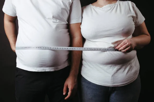 Começou a namorar e engordou? Veja como perder alguns quilinhos sem neura