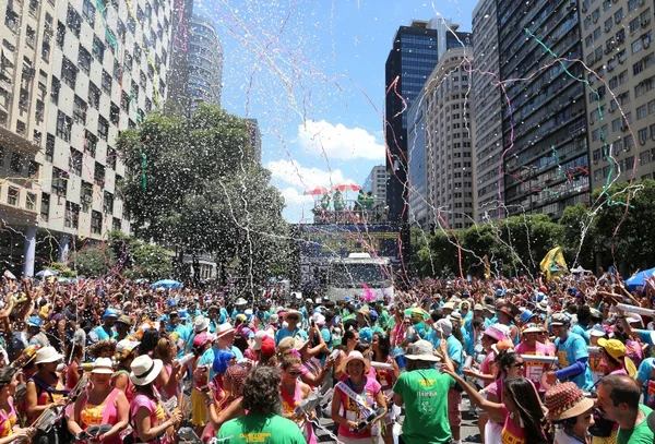 Este Carnaval vai ferver. Ouça as músicas que prometem esquentar a folia
