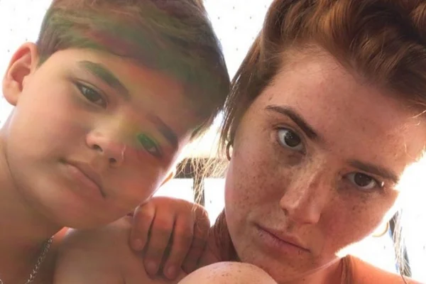 atriz mariah de moraes e filho