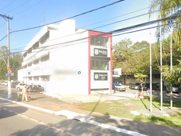 Fachada do 93º DP