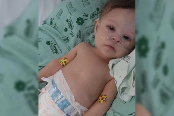 Mesmo com decisão judicial, bebê não consegue cirurgia cardíaca no DF