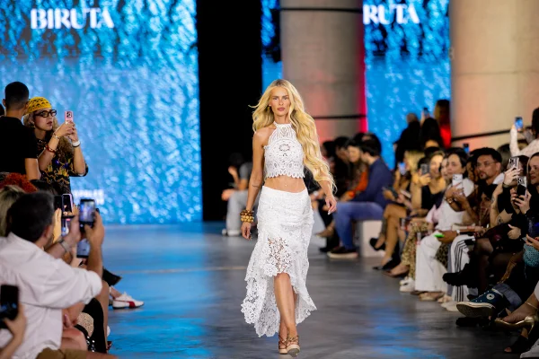 Lucila, Sau Swim e Geraldo Couto encerram a 4ª noite do Metrópoles Catwalk - destaque galeria Lucila, Sau Swim e Geraldo Couto encerram a 4ª noite do Metrópoles Catwalk - destaque galeria