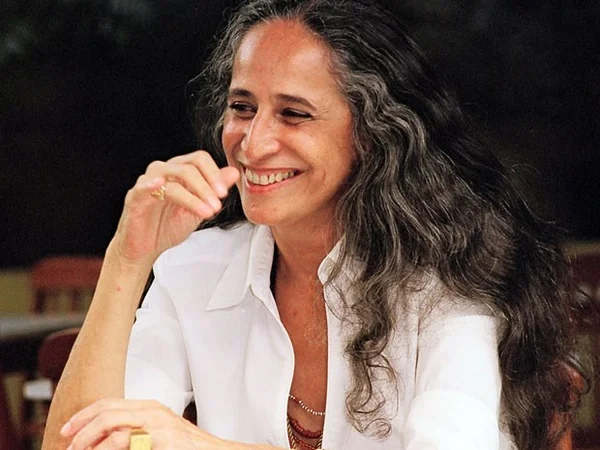 7 vídeos para celebrar os 70 anos de Maria Bethânia