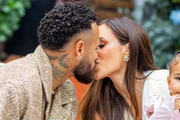 Bruna Biancardi reage a rumores de crise com Neymar com publicação romântica ao lado do jogador