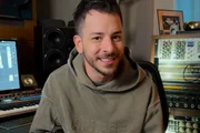Junior Lima grava vídeo para as redes sociais Junior Lima grava vídeo para as redes sociais