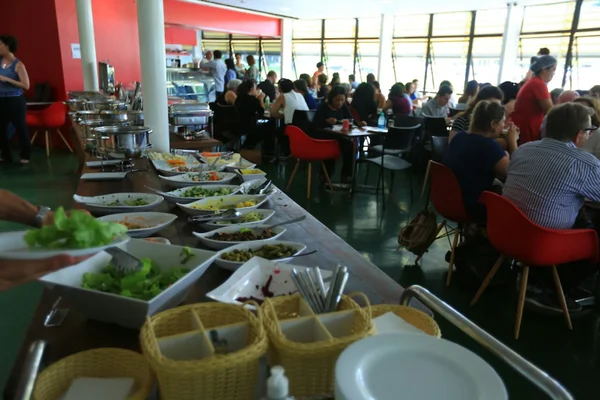 É hora do almoço! Roteiro gastronômico na UnB cresceu e está mais variado