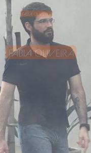Cantor Jão com um novo visual após pausa na carreira