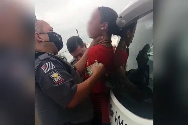 jovem enforcada em SP