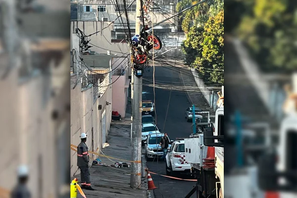 Vídeo mostra moto pendurada em fiação após ser erguida por balão em SP