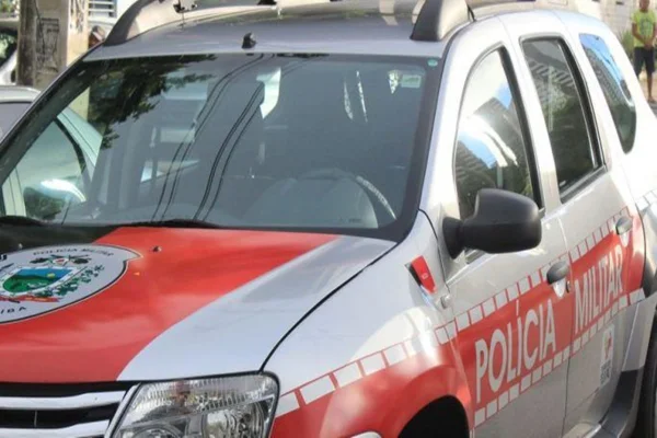 Idoso é morto com tiro no rosto na frente de casa em João Pessoa