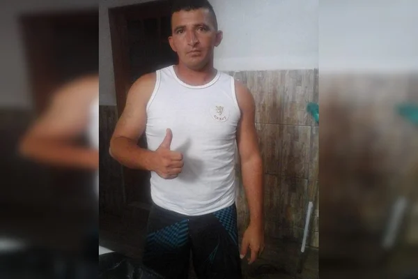 Baleado e caído, homem foi chutado por bandido que queria seu celular