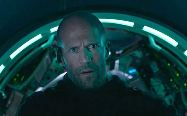 Crítica: Megatubarão diverte ao juntar monstro gigante e Jason Statham
