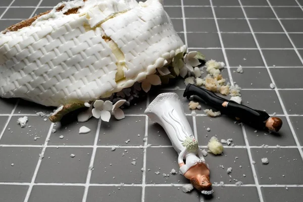 Enfeite no bolo de casamento - Metrópoles