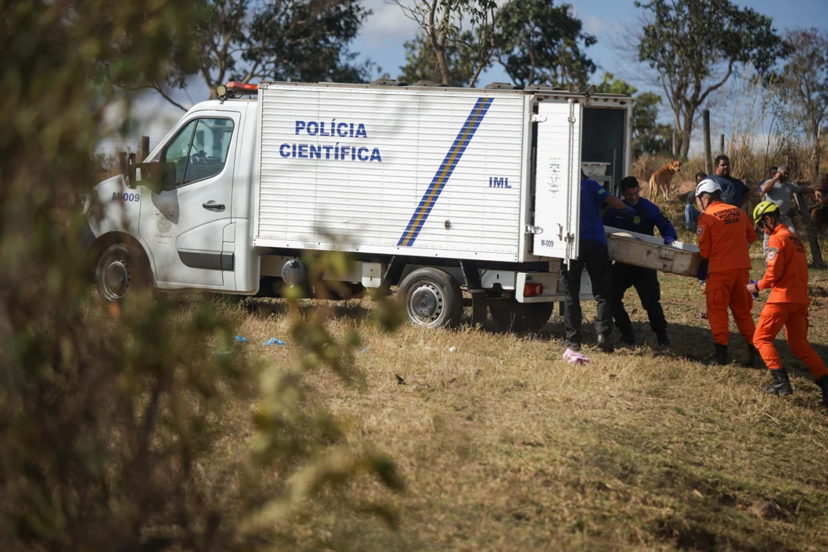 A colisão aconteceu perto do Povoado de Samambaia, em Luziânia (GO) A colisão aconteceu perto do Povoado de Samambaia, em Luziânia (GO)