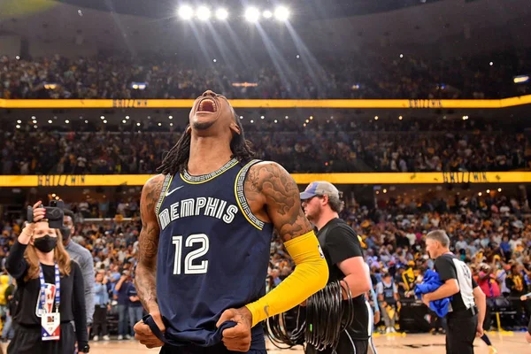 Grizzlies vencem Warriors em noite de Ja Morant e empatam série