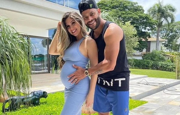Hulk Paraíba celebra dois anos de casamento com sobrinha da ex-mulher