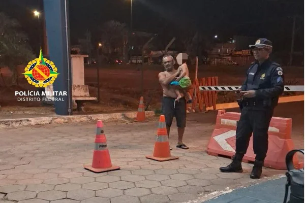 Pai relata como percebeu que filho estava engasgado com pirulito; ouça