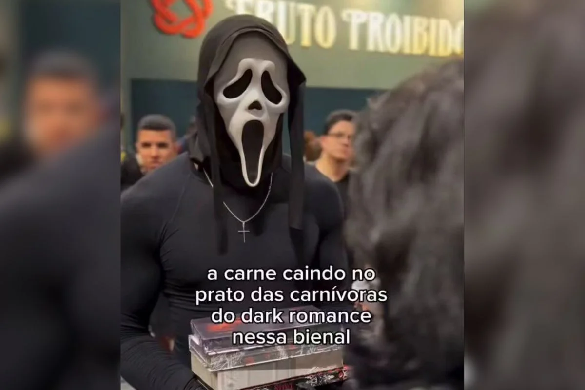 Após ter o rosto identificado nas redes, um dos mascarados passou a ser citado em relatos de supostas abordagens de cunho sexual feitas Após ter o rosto identificado nas redes, um dos mascarados passou a ser citado em relatos de supostas abordagens de cunho sexual feitas